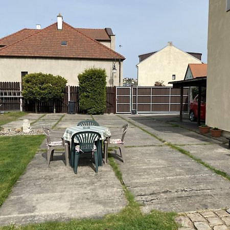Apartman Na Ostrove Beroun Бероун Экстерьер фото