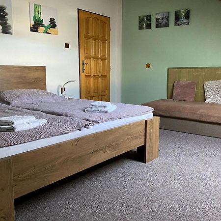 Apartman Na Ostrove Beroun Бероун Экстерьер фото