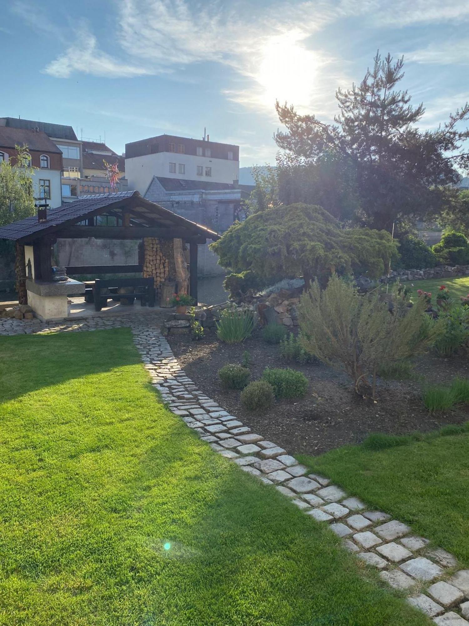 Apartman Na Ostrove Beroun Бероун Экстерьер фото
